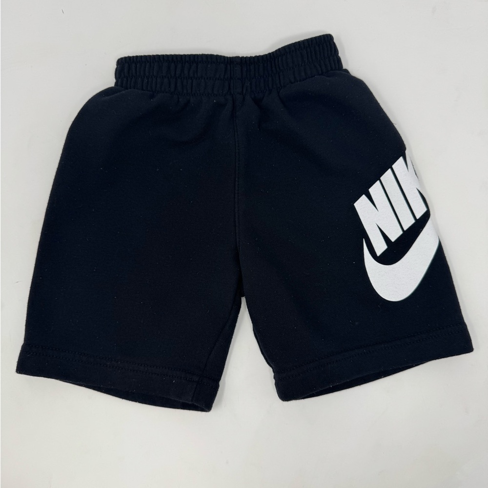 Nike Toddler Boys 4T Black Logo Sweat Shorts Elastic Waist 3-4Y